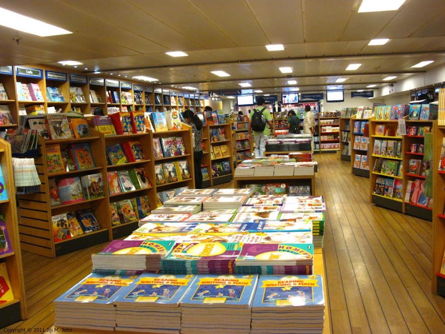 Bookstore-on-board-of-Logos-Hope.jpeg